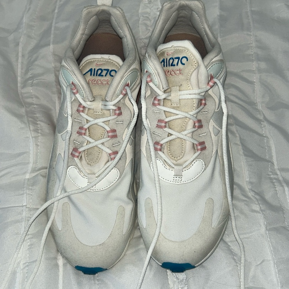 Nike Air Max React 270